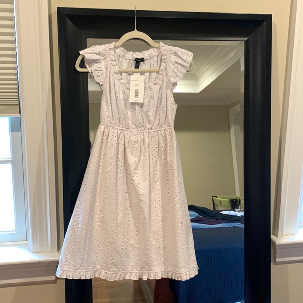 Aqua XS White Beautiful Dress